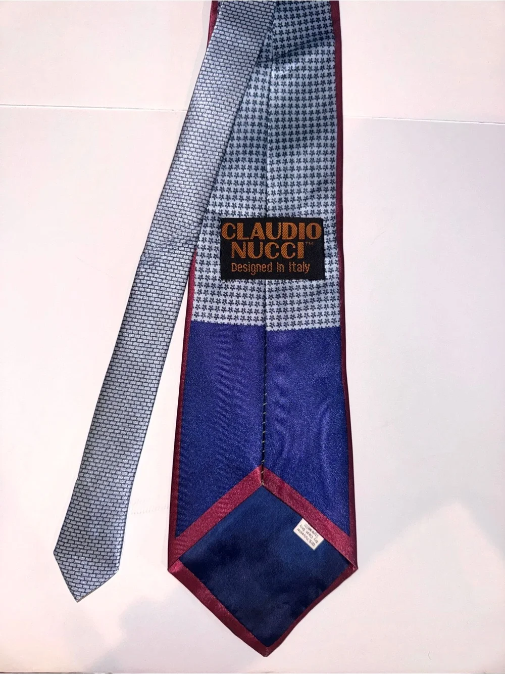 Equestrian Themed Printed Tie in Blue and Burgundy (Claudio Nucci)